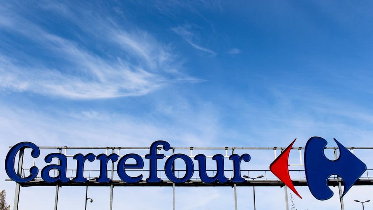 je suis caissier chez carrefour, voici combien je gagne par mois