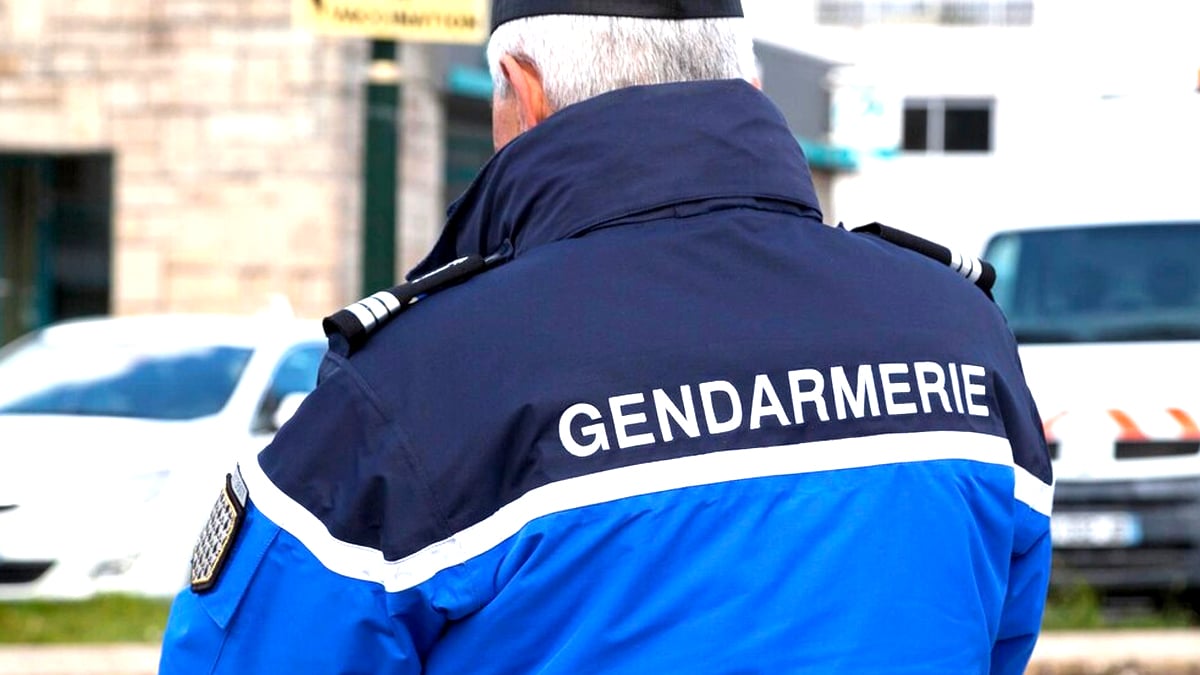 la gendarmerie alerte cette nouvelle arnaque au sms est redoutable, des milliers de français déjà victimes